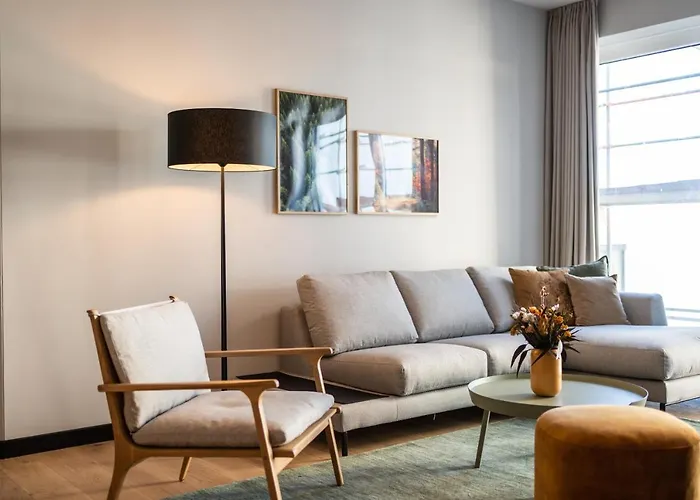 Black F Tower - Serviced Apartments