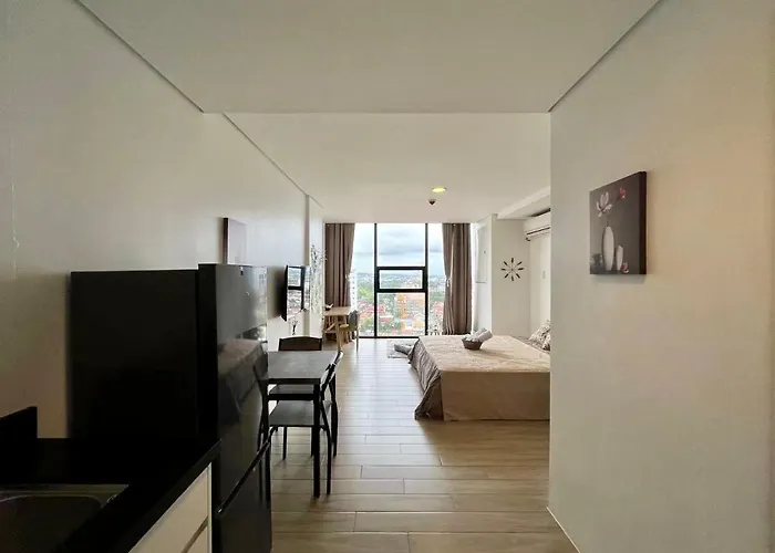 Condo In Cebu City Meridian With Netflix And Wifi, Near Ayala And It Park U03