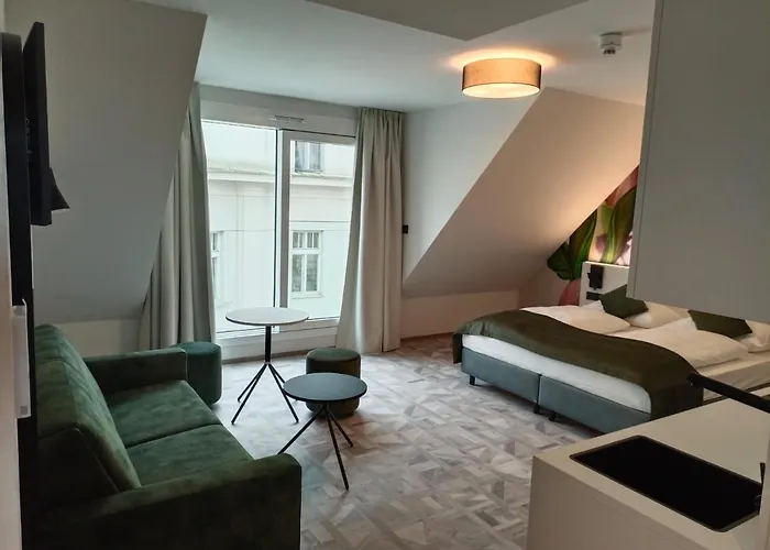 Art-Inn Design Self-Check-In-Hotel