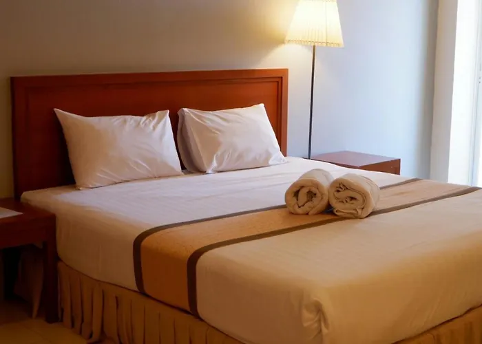 Phromsuk Hotel Ayutthaya