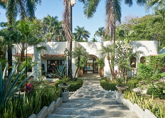 Paradise Beach Lodge