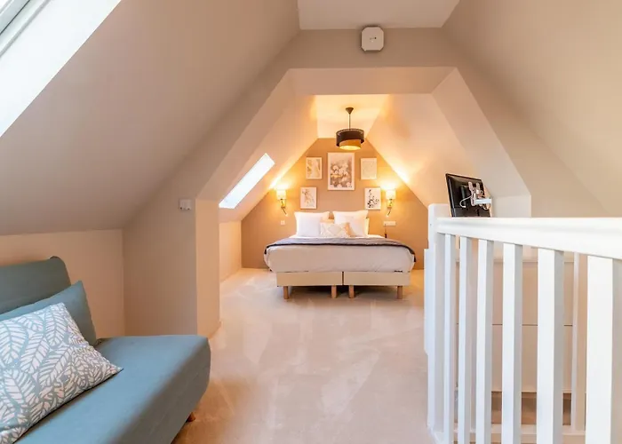 Hotel Echappee En Baie - Chambres Climatisees -Parking Prive Gratuit Dont Forfaits Bornes Electriques Reservable