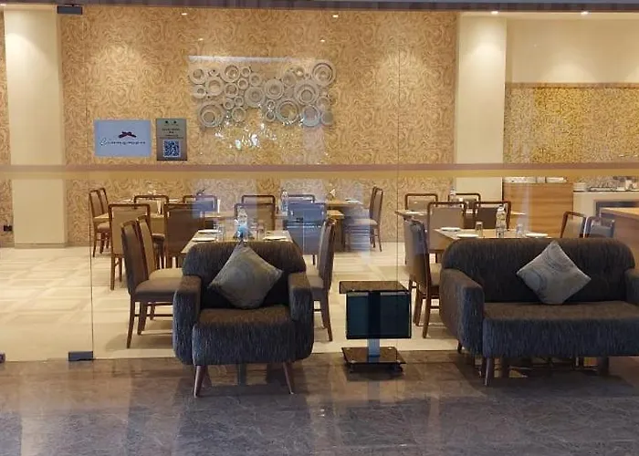 Click Hotel Bhuj