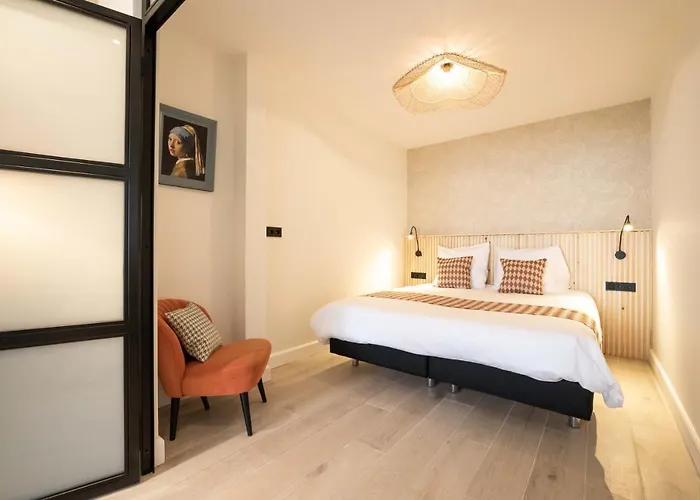 Modern Two Bedroom Apartment Close To The Beach