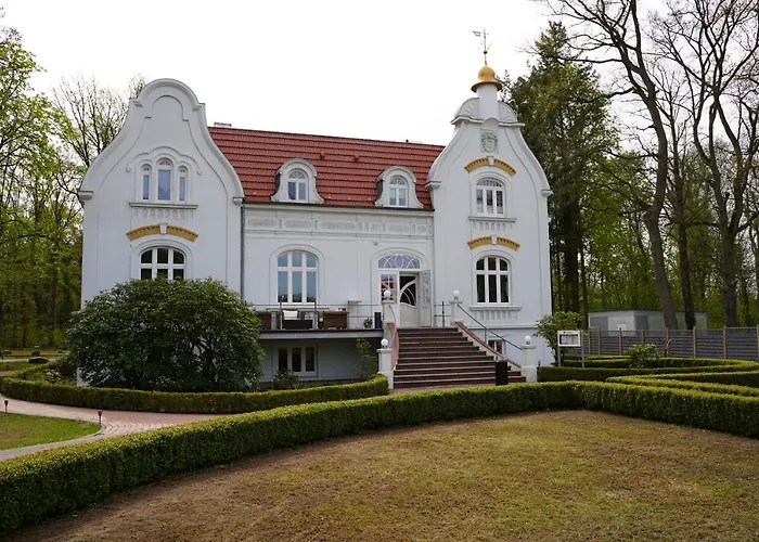 Jagdschloesschen Schwartow