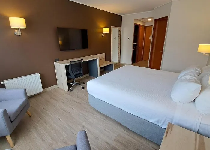 Hotel Diego De Almagro Castro
