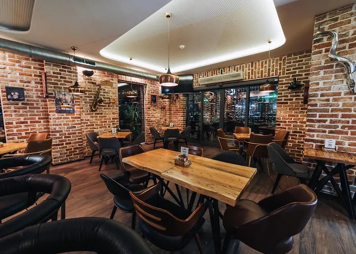 Urbanista Hotel & Bar