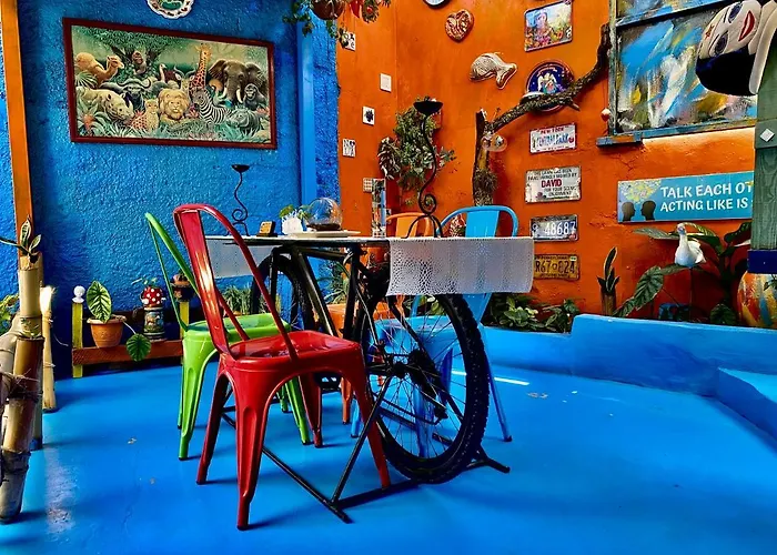 El Patio Azul