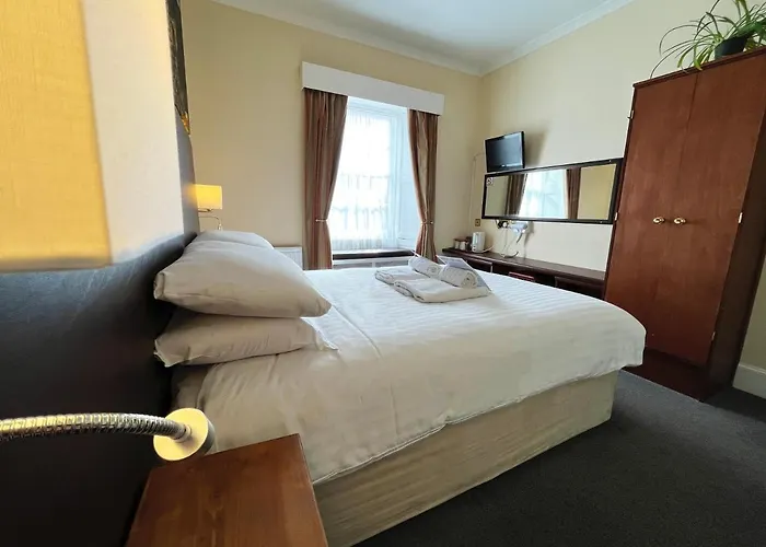 Buccleuch Arms Hotel