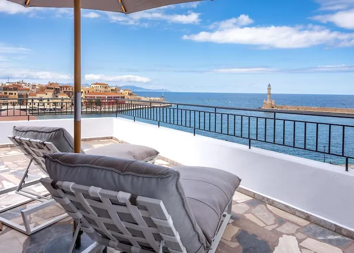Amphitrite Hotel