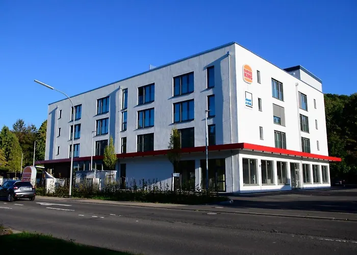 Smart & Stay Aparthotel Saarbruecken Sued - Self-Check-In - Free Parking