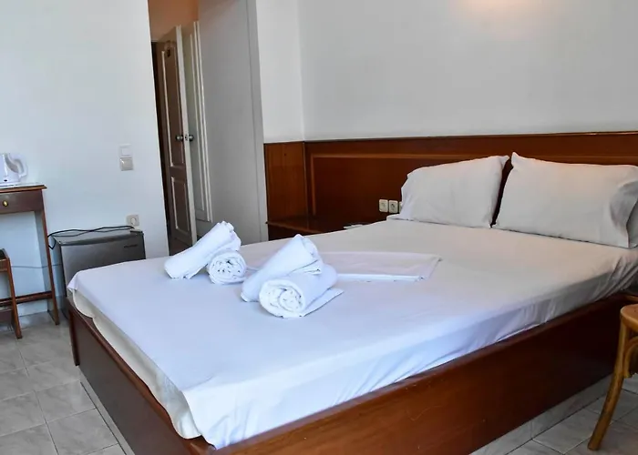 Leonidas Hotel