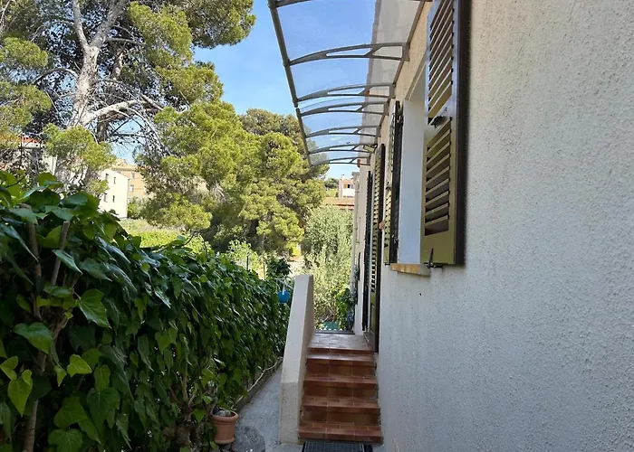 Hôtel Punta e Mare, Chambres et Appartements