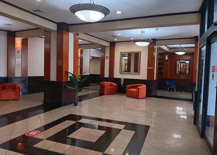 Clarion Hotel & Suites
