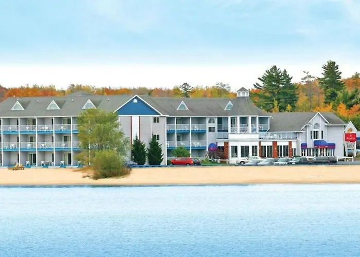 Ramada By Wyndham Mackinaw City Waterfront