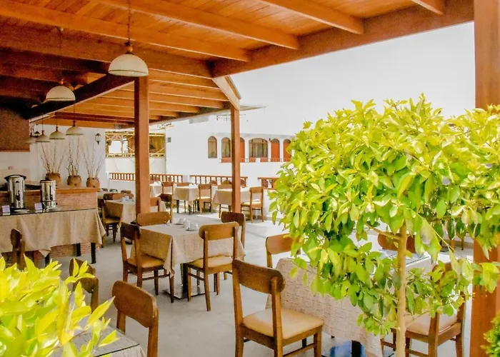 Hotel Curasi