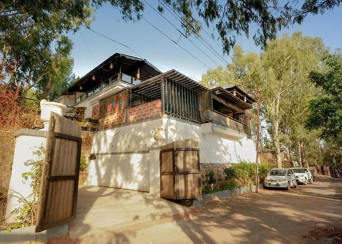 Azalea Villa