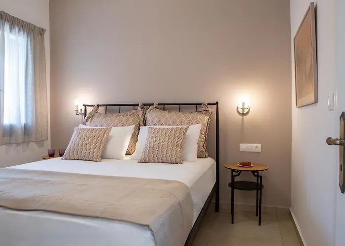 Edward Art Boutique Hotel