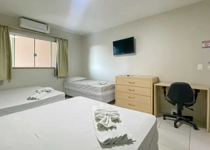 Center Plaza Hotel