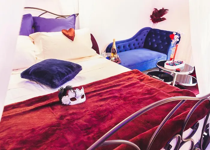 Le Charme Martégal Suite/Spa
