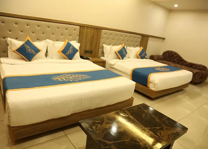 Hotel Holiston