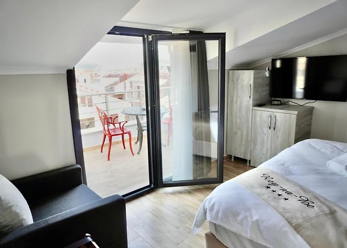 Reynabe Boutique Hotel