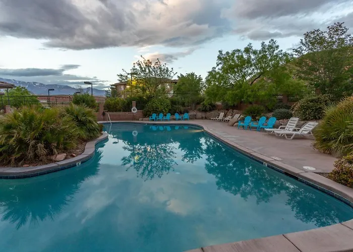 D3 Spacious Sunset Suite Second Floor 2-Bedroom