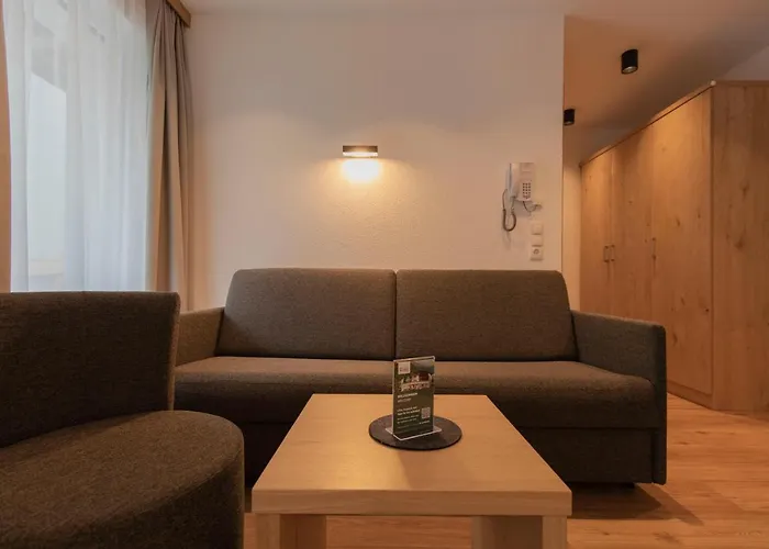 Berghotel Rasis