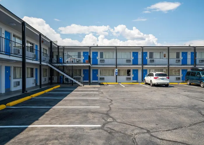 Holiday Lodge Wenatchee