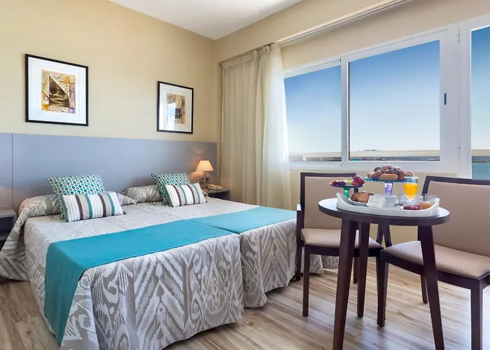 Hotel Izán Cavanna