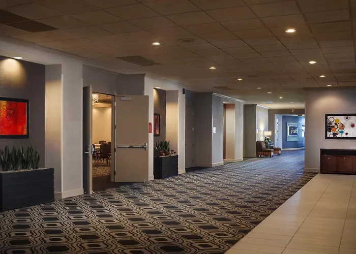Crowne Plaza Phoenix Airport - Phx By Ihg