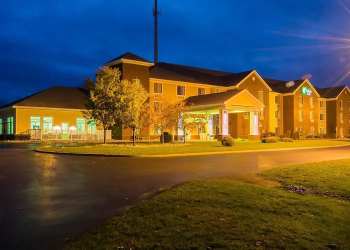 Holiday Inn Express Hotel & Suites Acme-Traverse City By Ihg