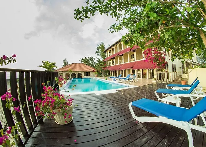 Le Mirage (Adults Only)