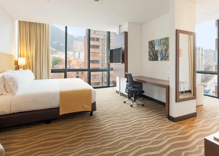 Holiday Inn Express&Suites Bogota Zona Financiera, an IHG Hotel