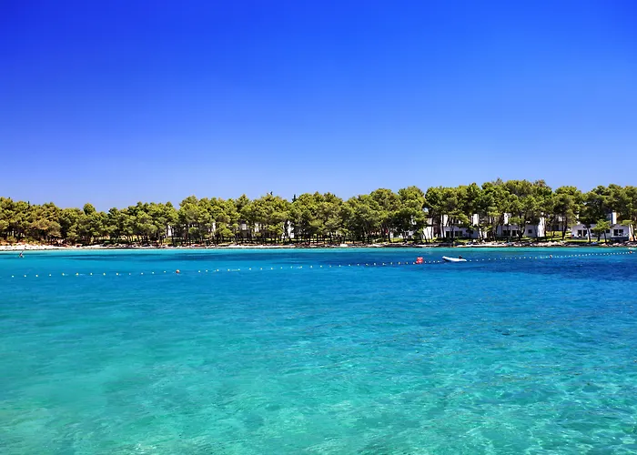 Crvena Luka Resort