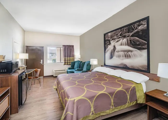 Super 8 By Wyndham Columbia