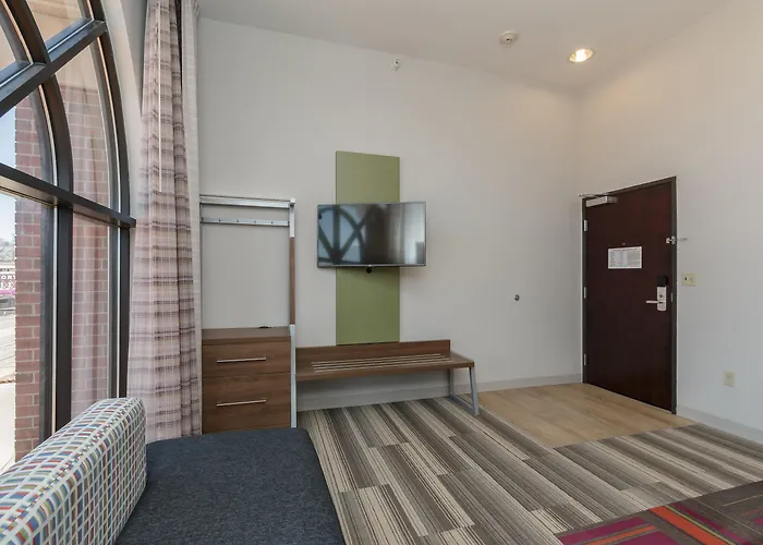 Holiday Inn Express & Suites - South Bend - Notre Dame Univ.