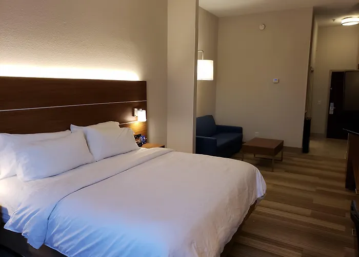Holiday Inn Express By Ihg