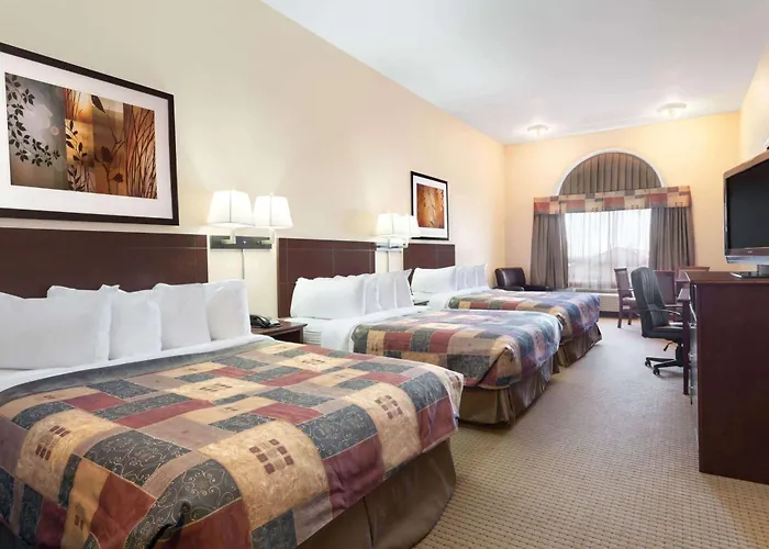 Ramada By Wyndham Weyburn