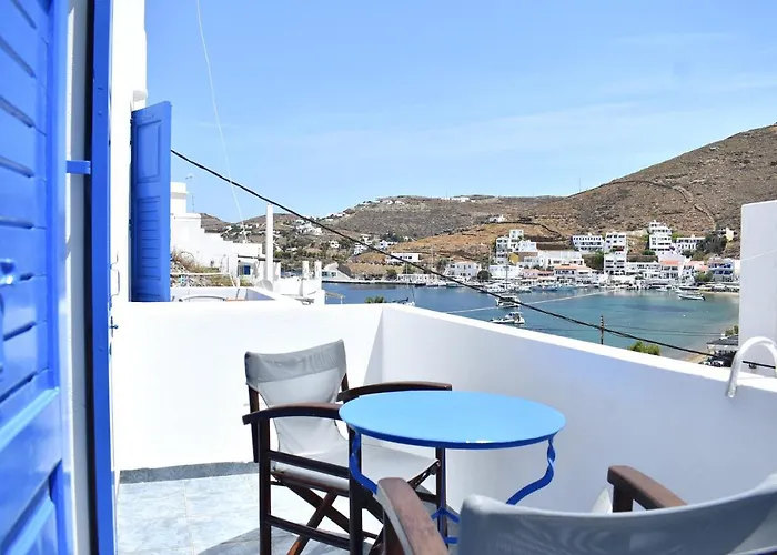 Martinos Studios, Merihas Port