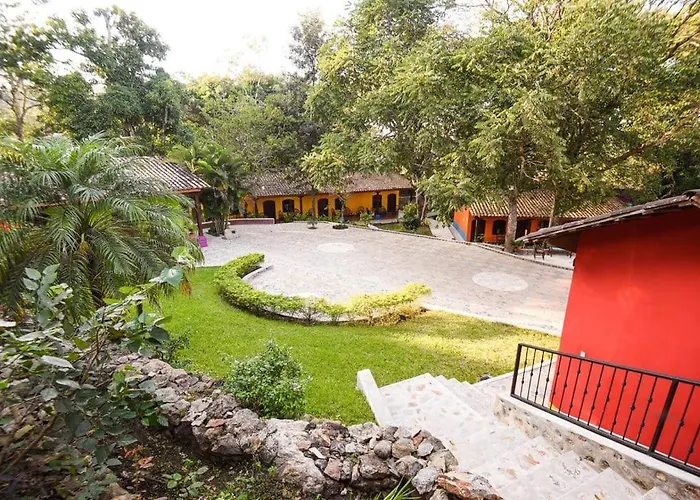 La Arboleda Colonial Hotel