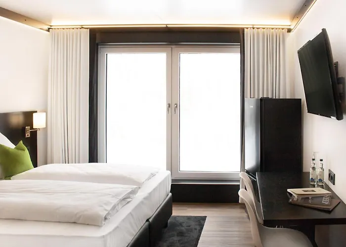 Hbs Hotel By Wmm Hotels