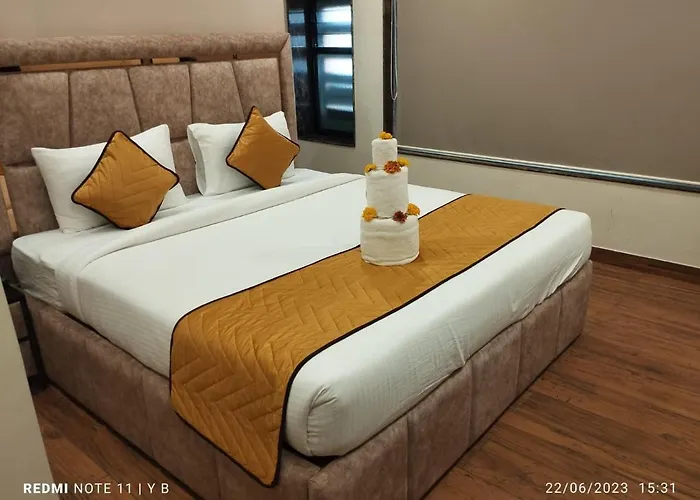 Hotel Lavish Inn