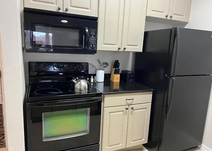 Amazing 1 Bedroom Resort 2 Miles From Universal