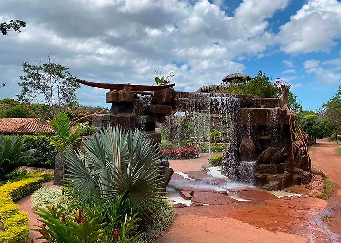 Ara Merú Lodge
