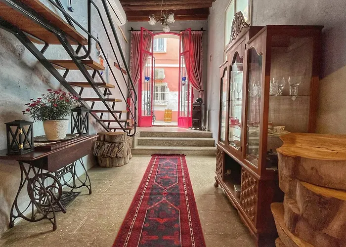 Eolya Konuk Evi