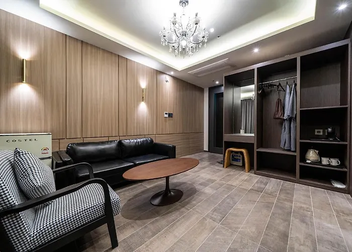 Sokcho Business Hotel Camel