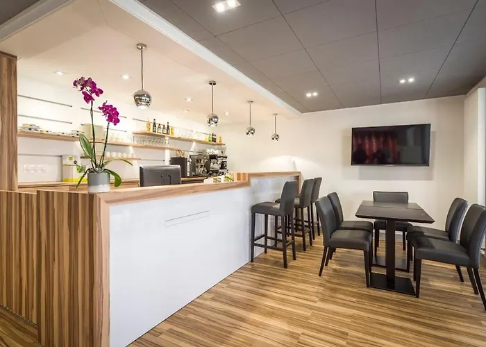 Logis Hotel Restaurant La Haute Foret