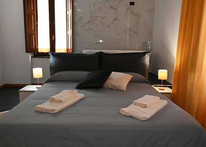 Palace Eight - Suites & Spa