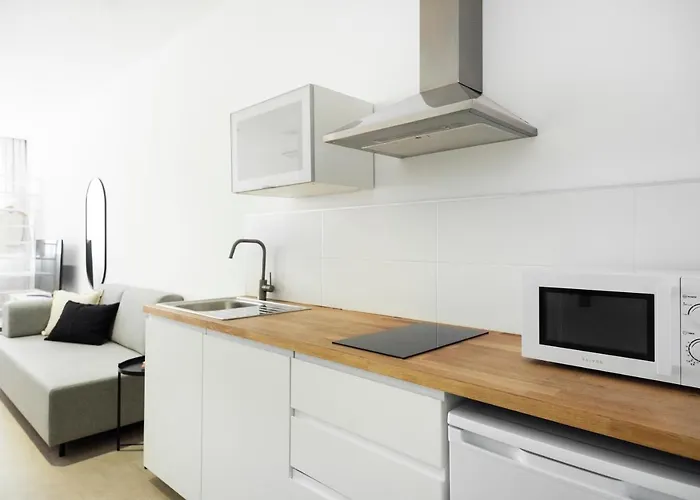 Blanq Marina Suites